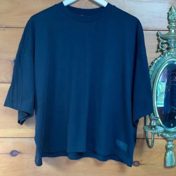 Adidas Women Black Crew Neck Short Sleeve Oversized Pullover Shirt Size XL - Picture 7 of 9
